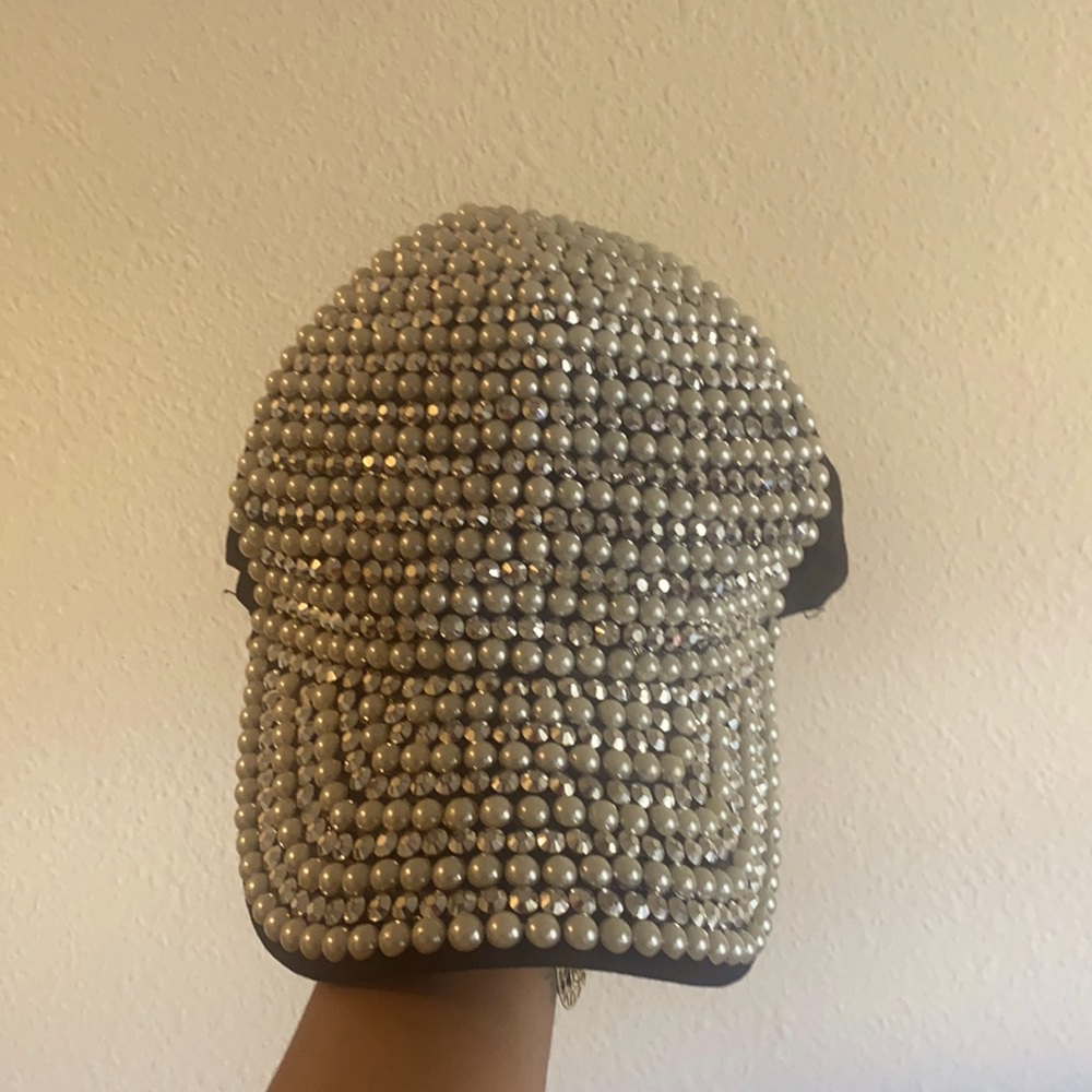 Bebe hat